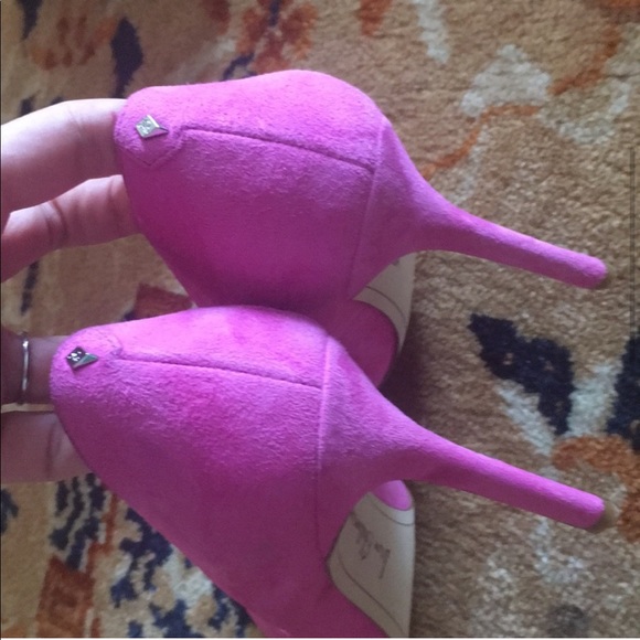 Pink Heels - Picture 6 of 6